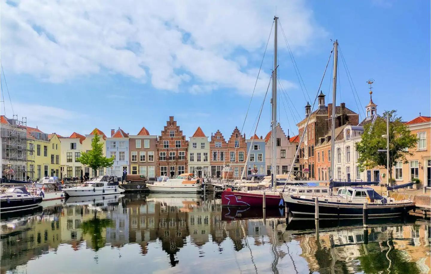 'relax Sea' - Wellness In Zeeland - Private Sauna - Airco - Garden - Outdoor Swimming Pool - Free Wifi, Towels & Bed Linen * Heinkenszand