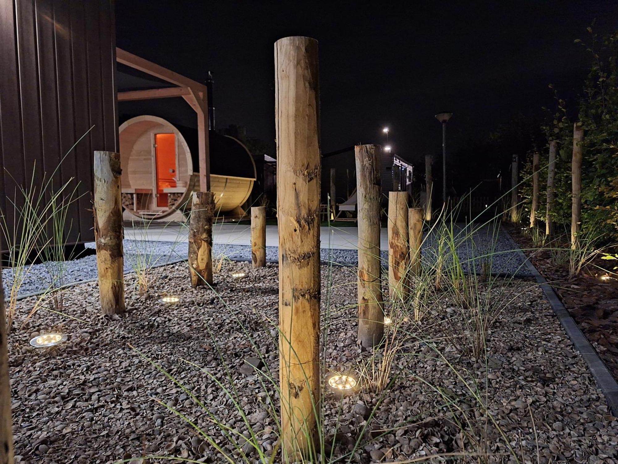 'relax Sea' - Wellness In Zeeland - Private Sauna - Airco - Garden - Outdoor Swimming Pool - Free Wifi, Towels & Bed Linen Ferienhaus